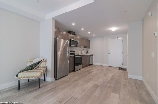108 - 5 Wake Robin Drive