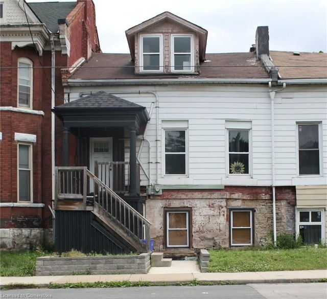 107 Wellington Street