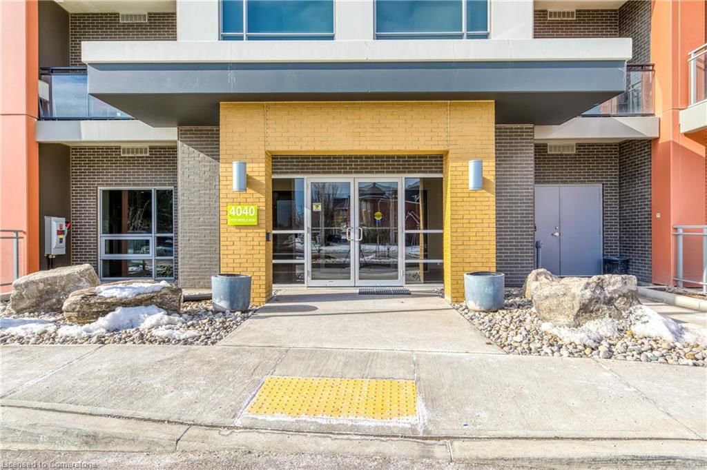 Condo/Apt Unit for sale at 222-4040 Upper Middle Road, Burlington, Tansley, L7M 0H2 - MLS: 40721980