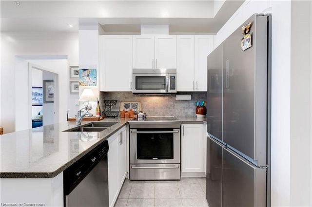 404 - 35 Southshore Crescent