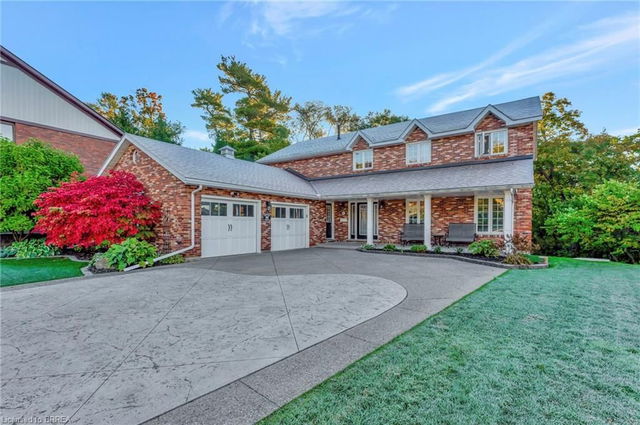 23 Scarfe Gardens