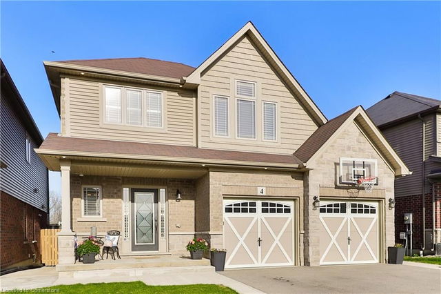 4 Thornbury Court