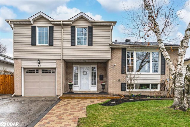 33 Porter Crescent