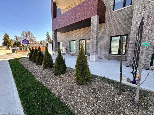 103 - 408 Dundas Street