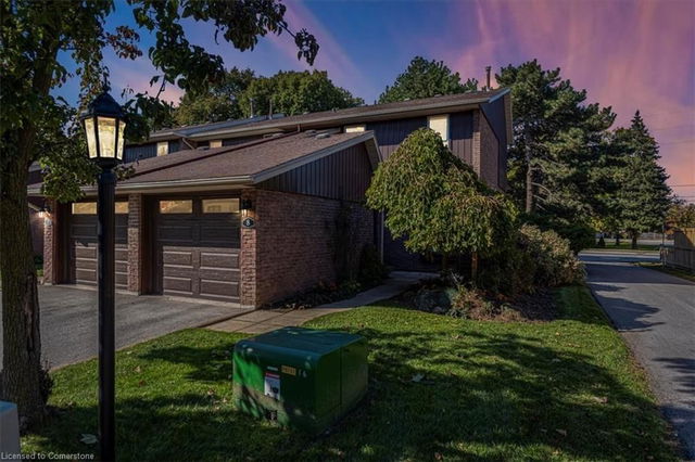8 - 122 Lakeshore Road