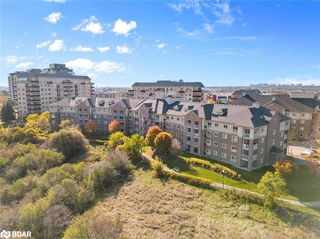 1106 - 8 Dayspring Circle