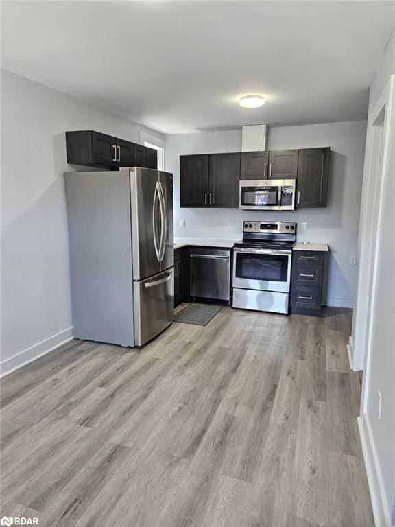 3 - 917 Main St E Street