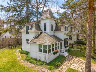 8 Luther Avenue