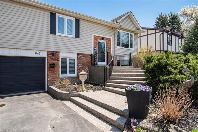 647 Tomahawk Crescent