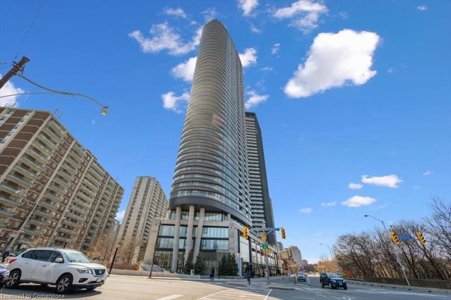 2315 - 585 Bloor Street