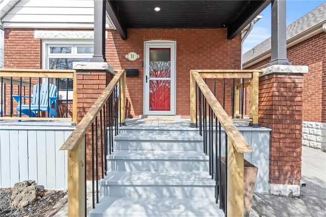 31 Barons Avenue