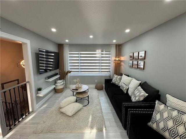 31 Stirling Macgregor Drive