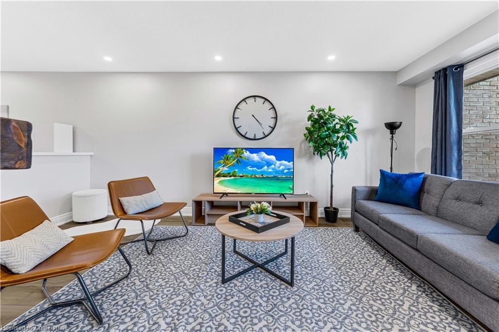 Single Family Residence for sale at 2258 Manchester Drive, Burlington, Brant Hills, L7P 3W2 - MLS: 40722798
