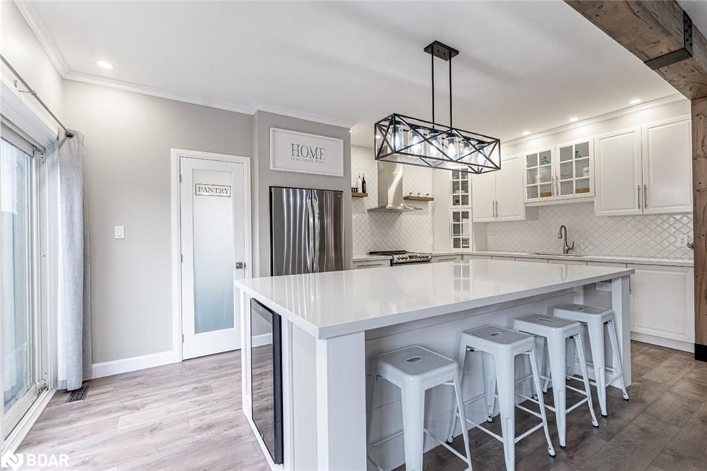 Single Family Residence for sale at 44 Tudor Crescent, Barrie, Innishore, L4M 0A8 - MLS: 40722820