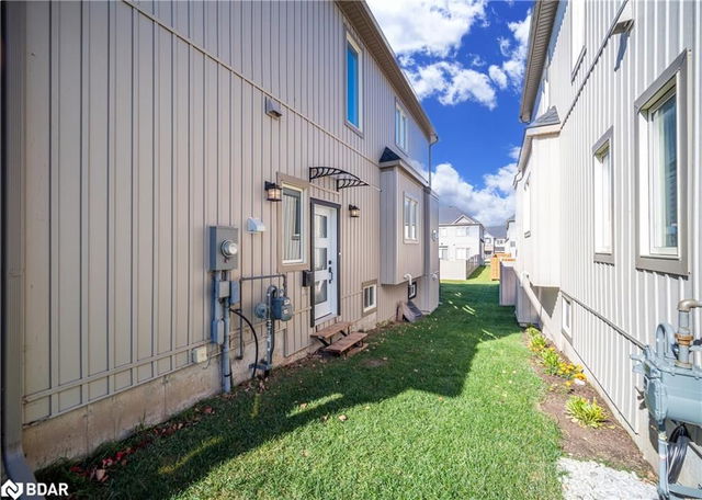 Lower - 246E James Street