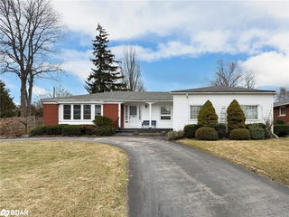 6 Glendale Drive