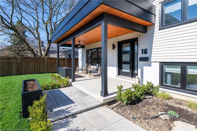 16 Lynndale Drive