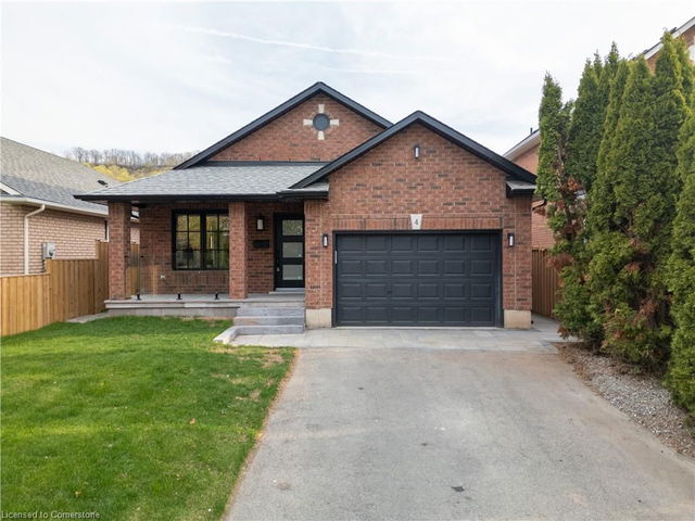 4 Evergreens Drive