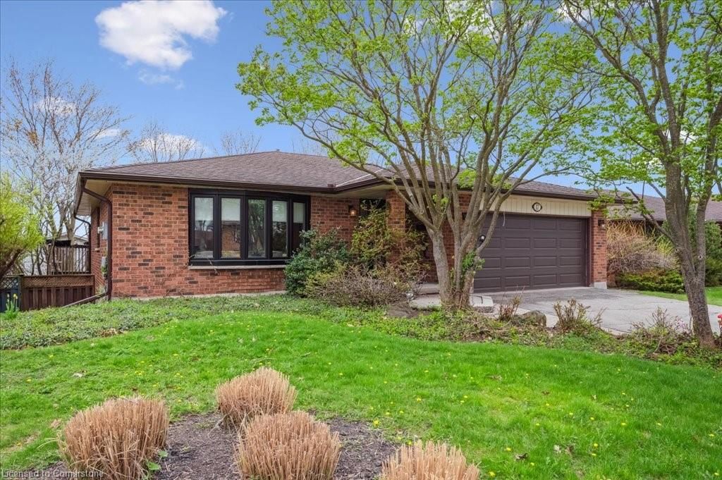 Single Family Residence for sale at 17 Brazolot Drive, Guelph, Kortright West, N1G 4M1 - MLS: 40723095