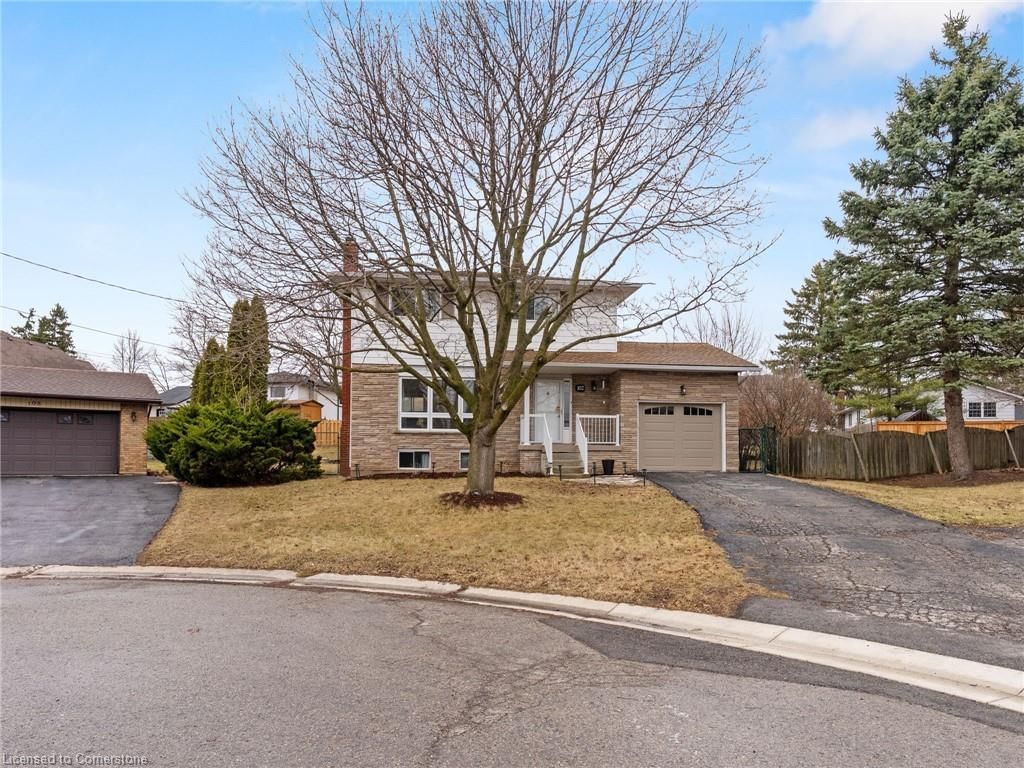 Single Family Residence for sale at 102 Dundee Drive, Caledonia, Caledonia South West, N3W 1J8 - MLS: 40723109