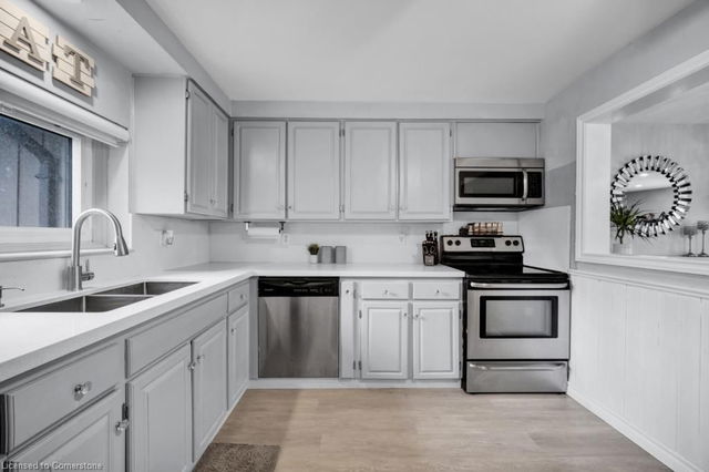 2 - 215 Glamis Road