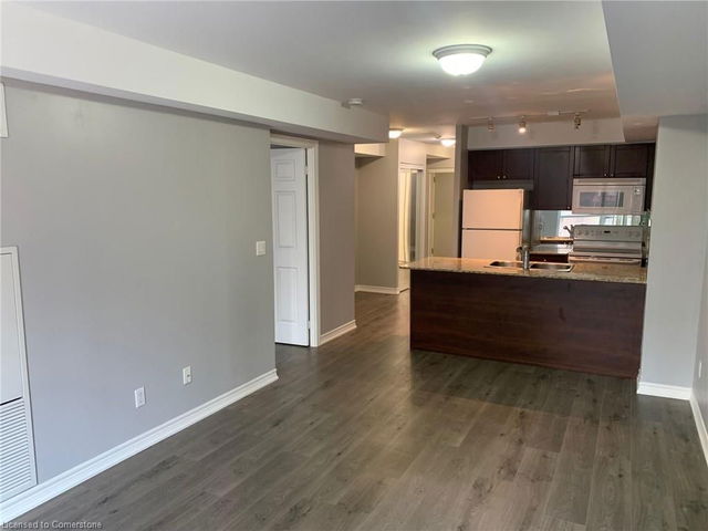 511 - 761 Bay Street