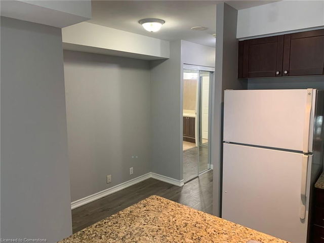 511 - 761 Bay Street