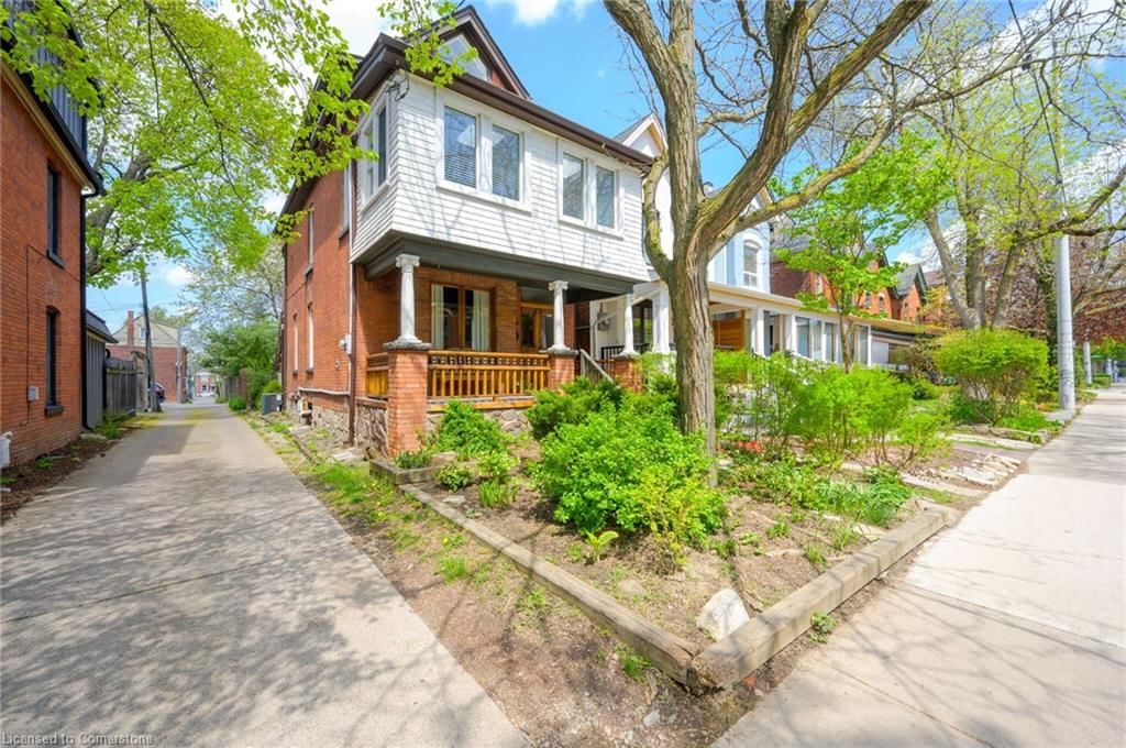 Single Family Residence for sale at 300 Charlton Avenue, Hamilton, Kirkendall, L8P 2E5 - MLS: 40723503