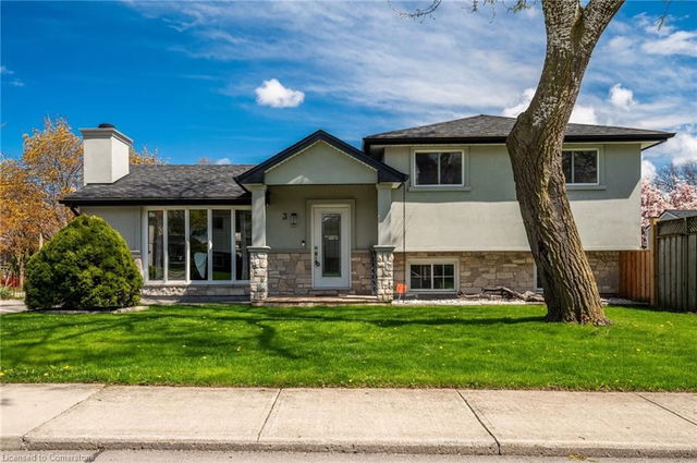 3 Banff Drive