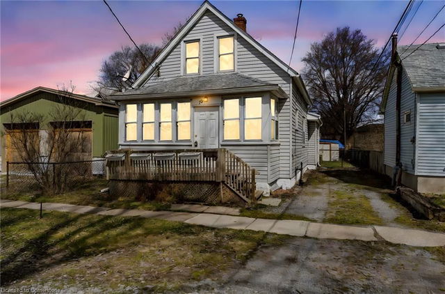 10 Kinnear Street