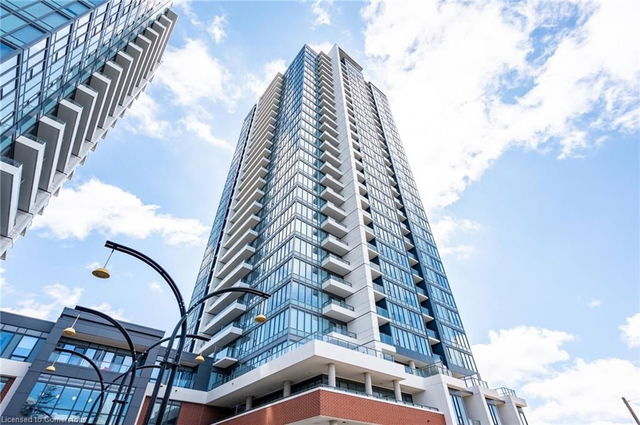 1102 - 15 Wellington Street