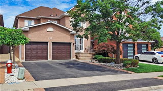 102 Mullis Crescent
