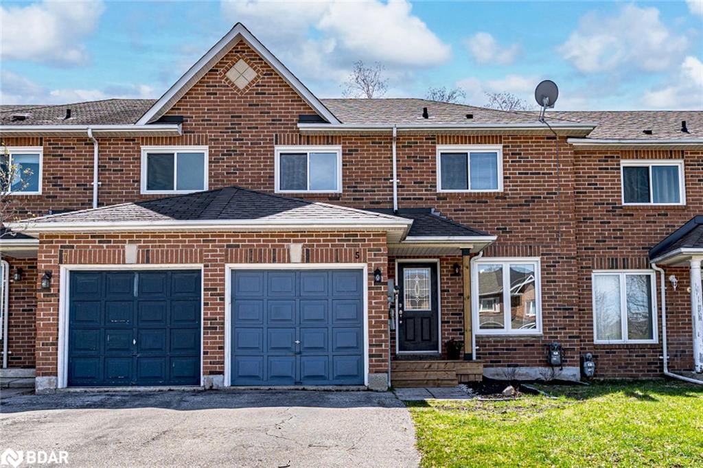 Row/Townhouse for sale at 5 Lyfytt Crescent, Barrie, Sunnidale, L4N 7X4 - MLS: 40724351