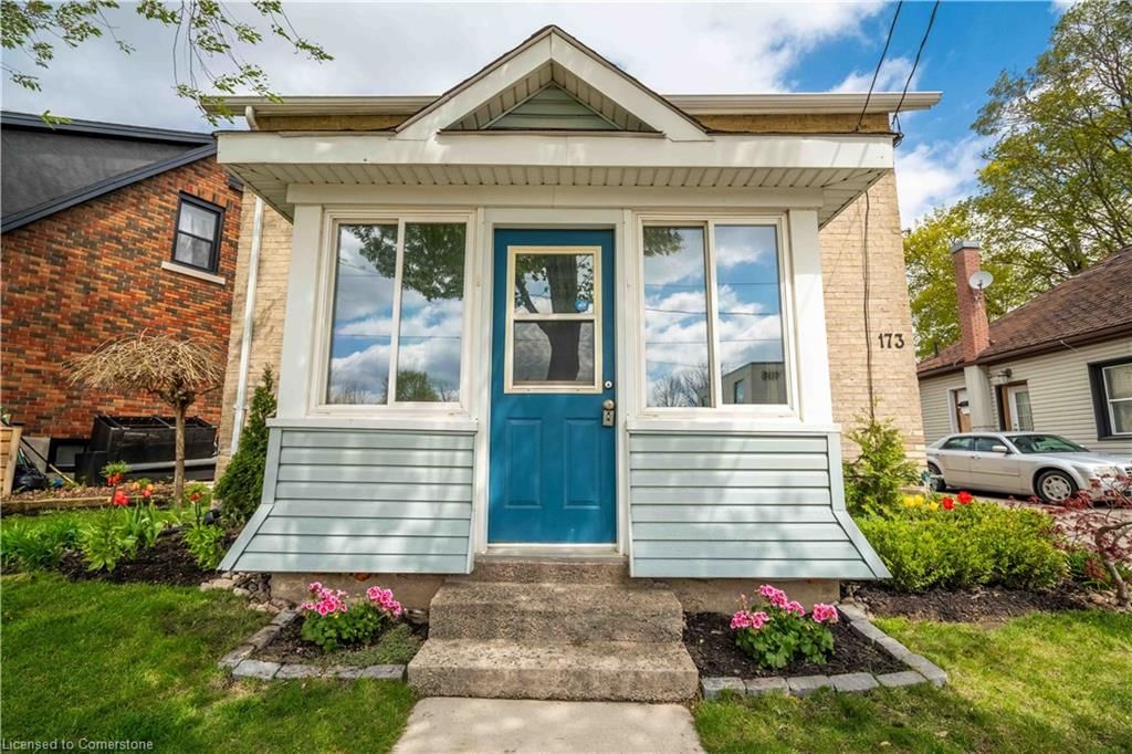 Single Family Residence for sale at 173 Grand River Avenue, Brantford, Holmedale, N3T 4X7 - MLS: 40724440