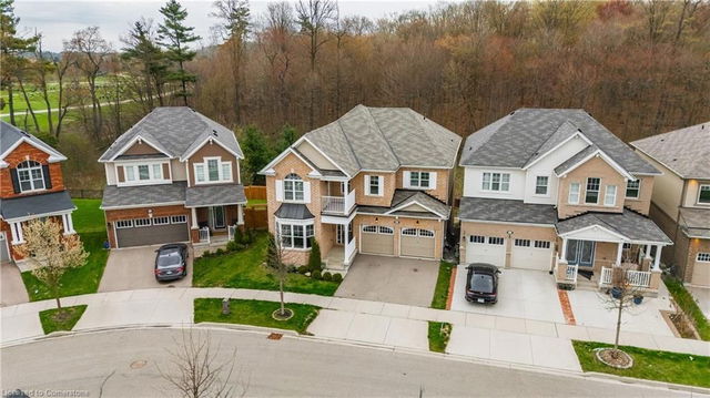 260 Shady Glen Crescent