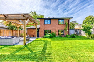 1306 Napier Crescent