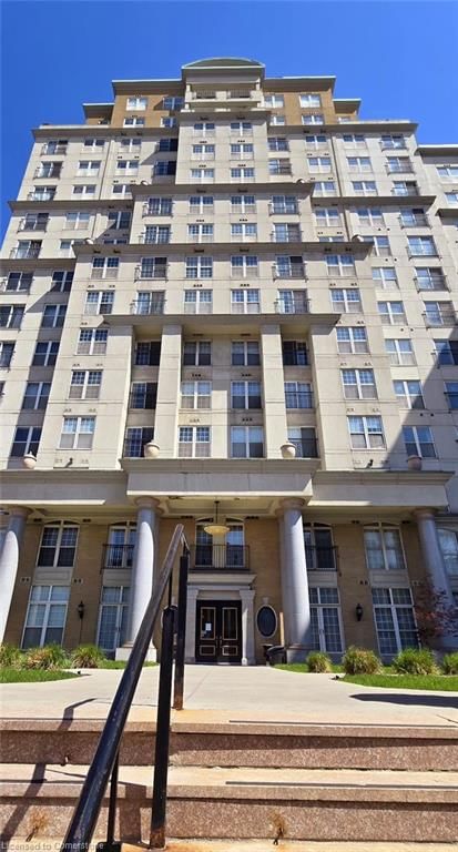1112 - 135 James Street