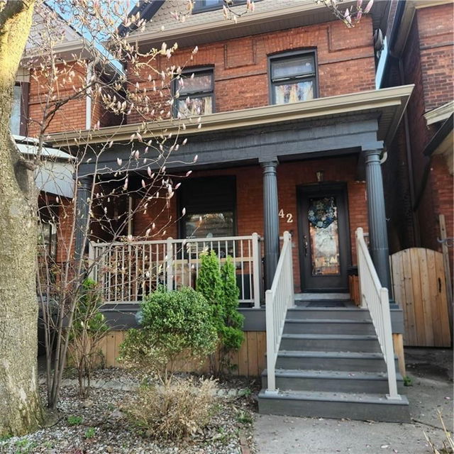 42 Nightingale Street