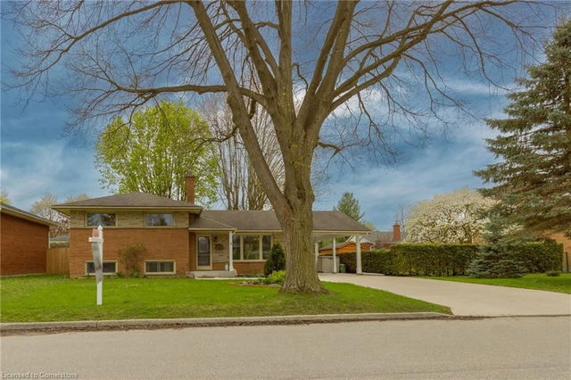 3 Honeysuckle Crescent