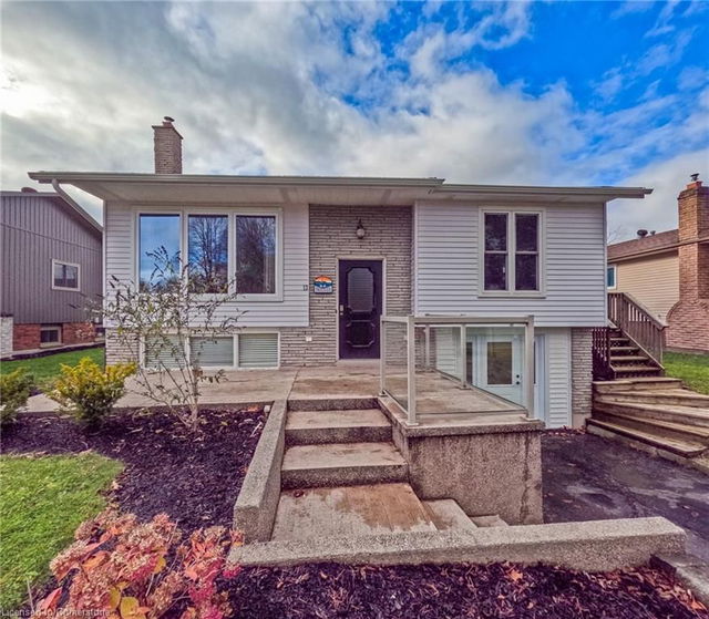 13 Aaron Drive