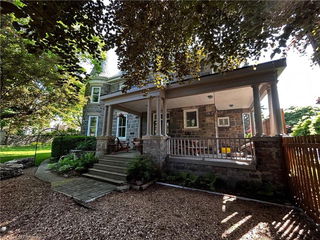 54 Bruce Street