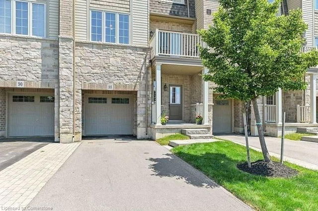 88 Westbank Trail