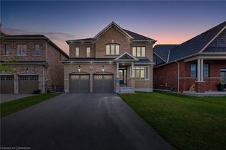 15 Douglas Kemp Crescent