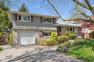61 Larkspur Crescent