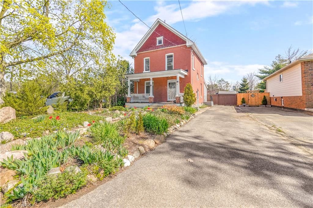 Single Family Residence for sale at 225 Charing Cross Street, Brantford, Terrace Hill, N3R 2J7 - MLS: 40725378