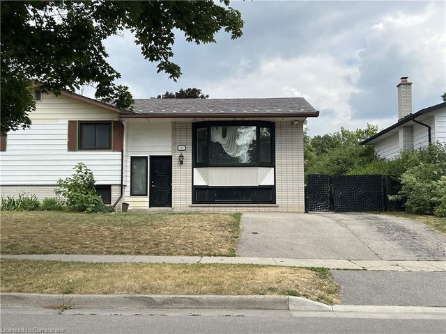 Lower - 76 Montcalm Drive