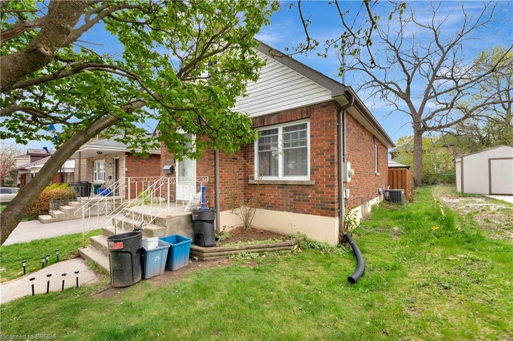 Single Family Residence for sale at 89 Mary Street, Brantford, East Ward, N3S 3B5 - MLS: 40725677