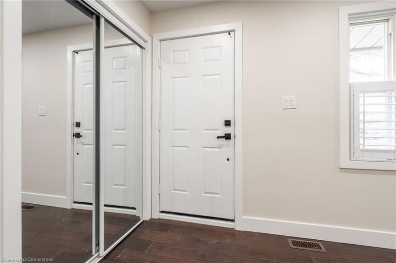 Room1