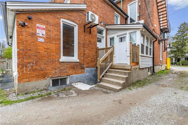 10 - 82 Welland Avenue