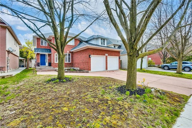 113 Meadowlands Boulevard